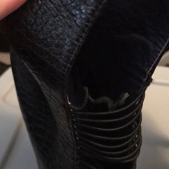 London Trash Purple Alligator Heels - Picture 2 of 6